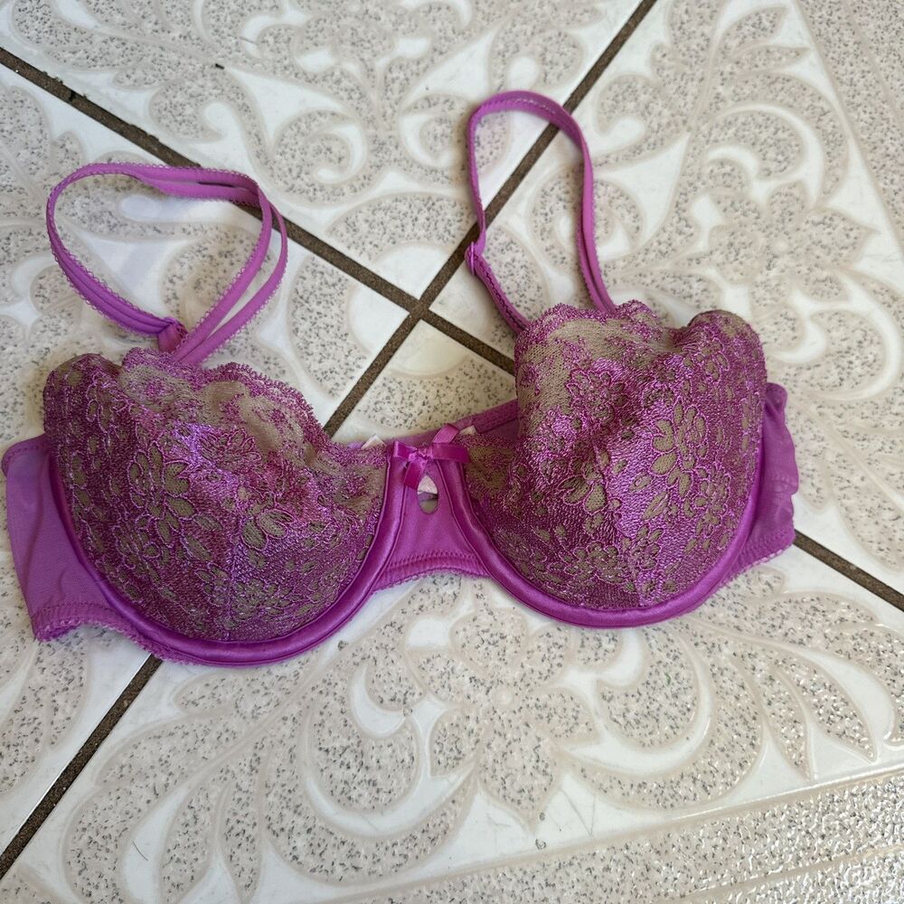 Victorias Secret Balconet Lace Floral Bra Size 34C